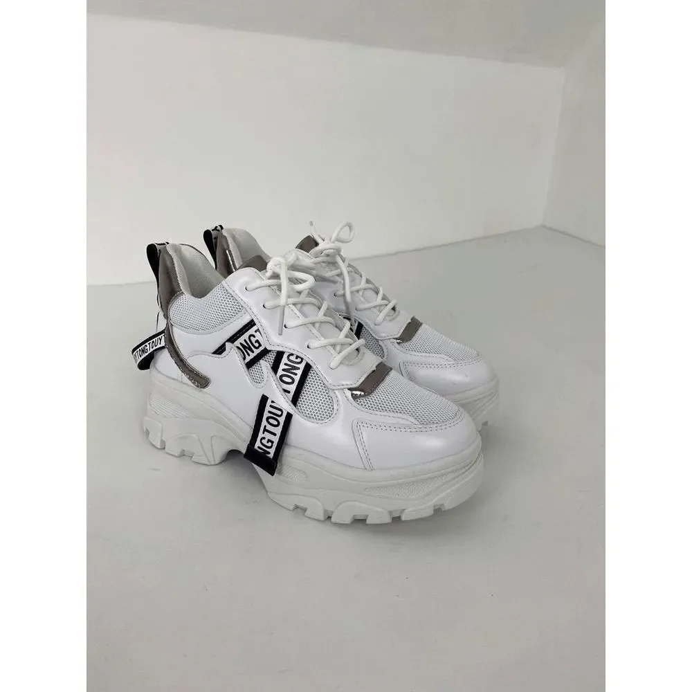 AEWLFTY NWOB Sneakers White Athletic Shoes Mod Contemporary Street Shoes - Size